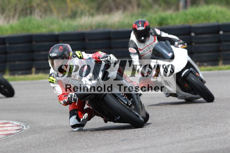 Archiv-2022/13 25.04.2022 Plüss Moto Sport ADR/Freies Fahren/32